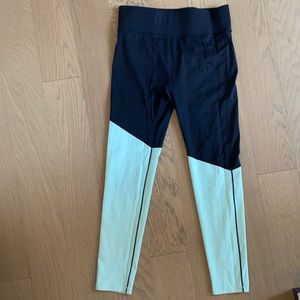 All Access Slash Leggings size L black with mint